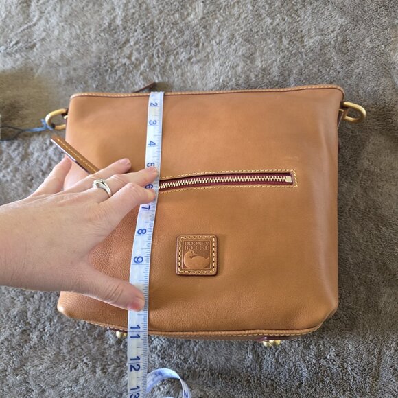 Dooney & Bourke Florentine Small Hobo Crossbody Bag Natural Leather NWT 8L1860 - Picture 15 of 16